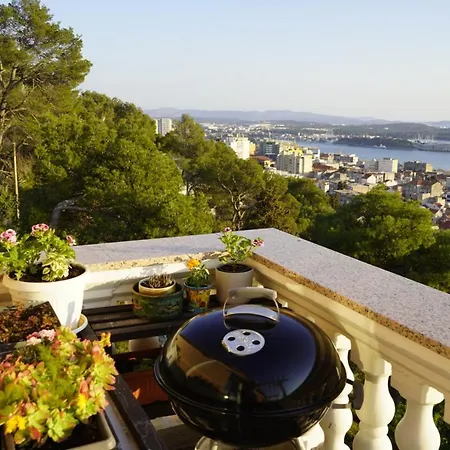 Barone - View & Free Parking Apartman