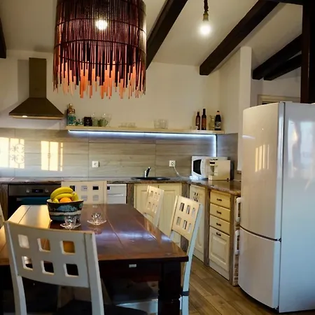 Apartment Barone - View & Free Parking *