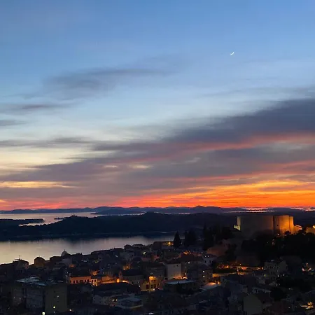 Barone - View & Free Parking Daire *