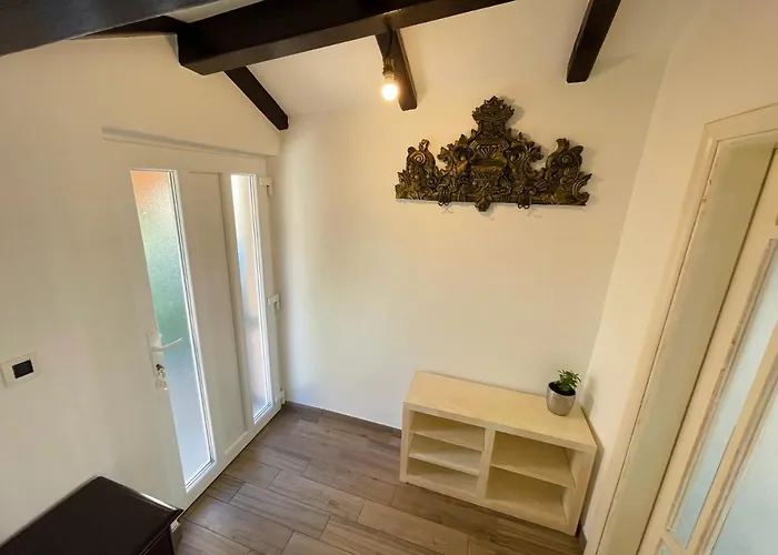 Barone - View & Free Parking