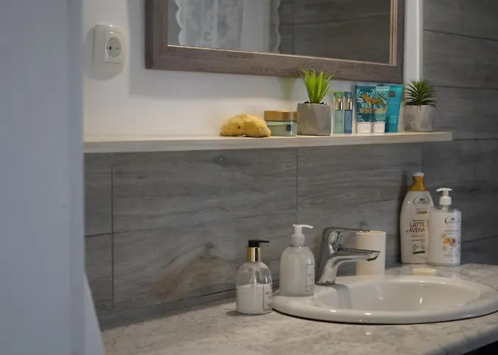 Barone - View & Free Parking